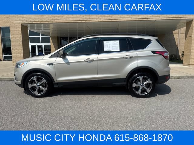 Used 2017 Ford Escape SE w/ Equipment Group 201A FWD image 1