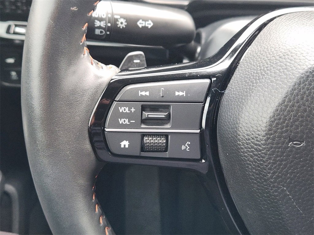 Used 2025 Honda CR-V Sport Touring image 29