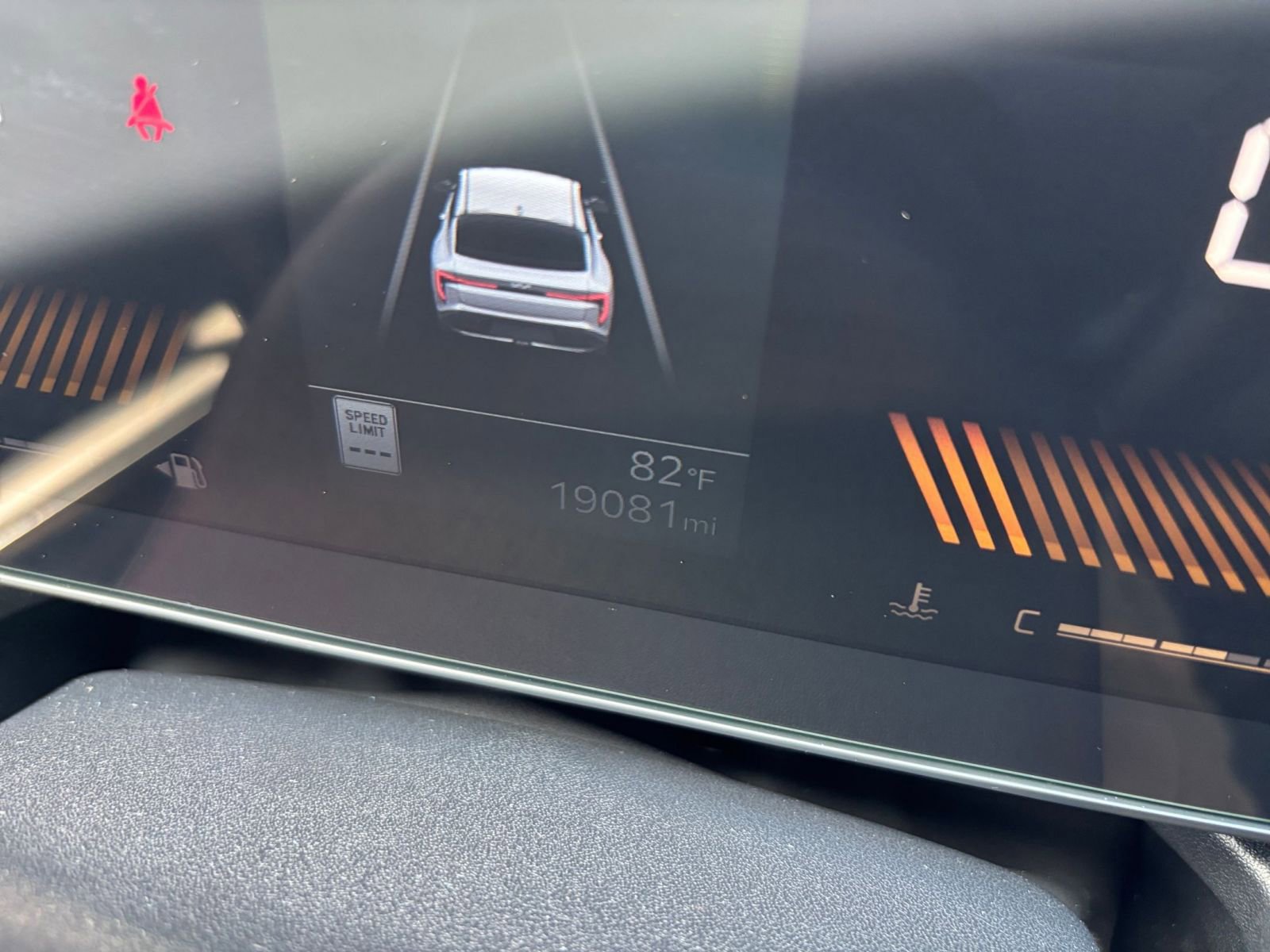 Used 2025 Kia K4 FWD image 40