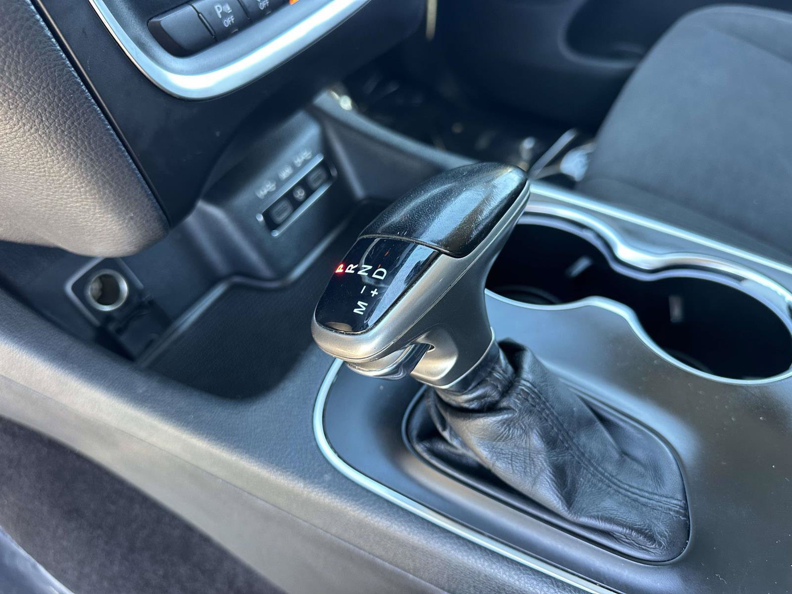 Used 2019 Dodge Durango SXT AWD/4WD image 16