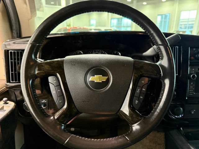 Used 2017 Chevrolet Express 2500 RWD image 13