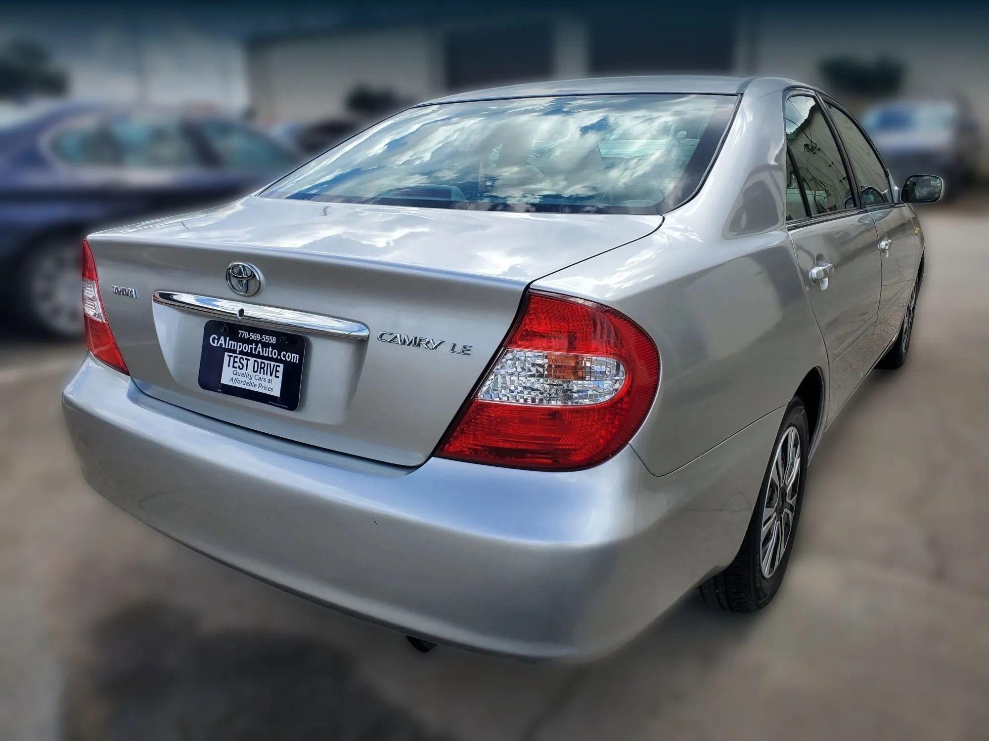 Used 2004 Toyota Camry LE image 9
