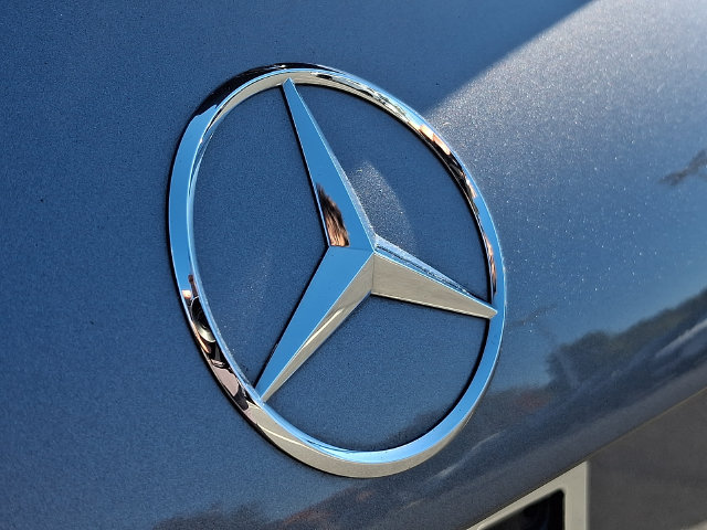 Used 2025 Mercedes-Benz GLA 250 4MATIC image 31