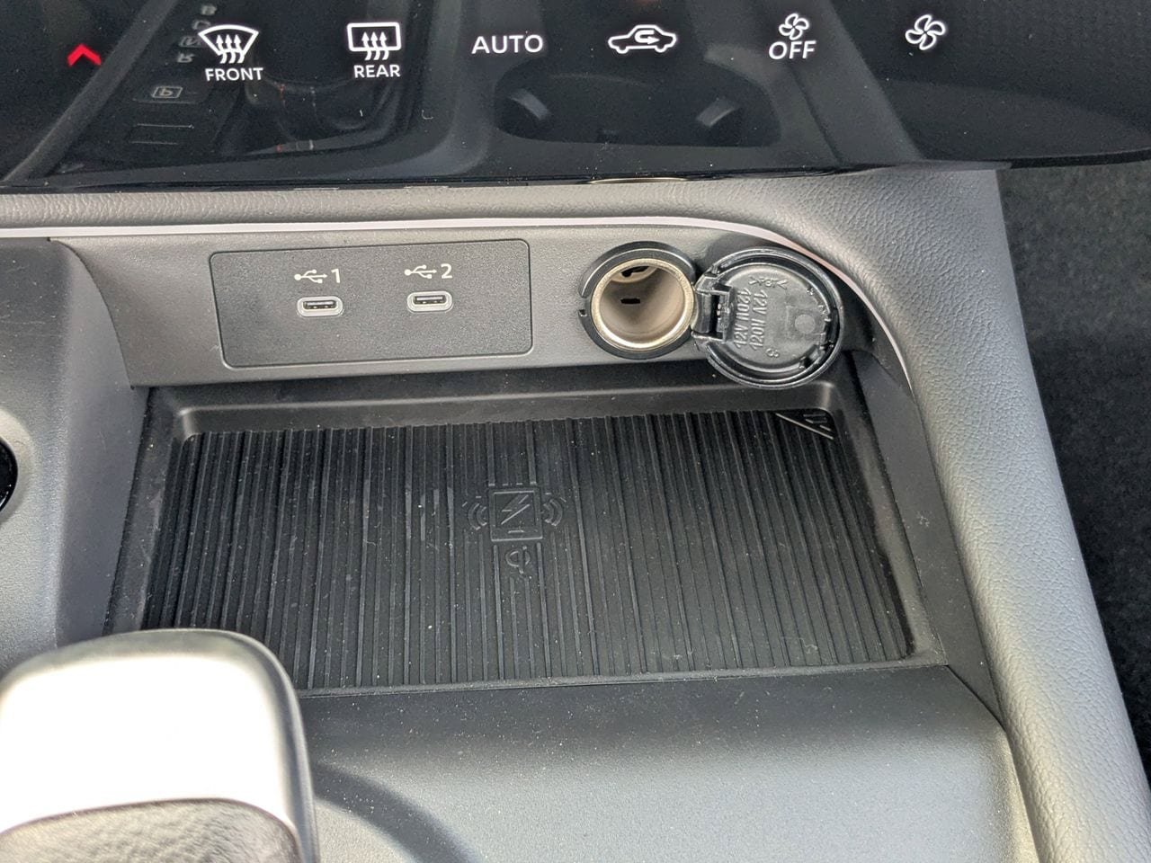 Certified 2026 Nissan Sentra SR w/ Floor Mat Package FWD image 19