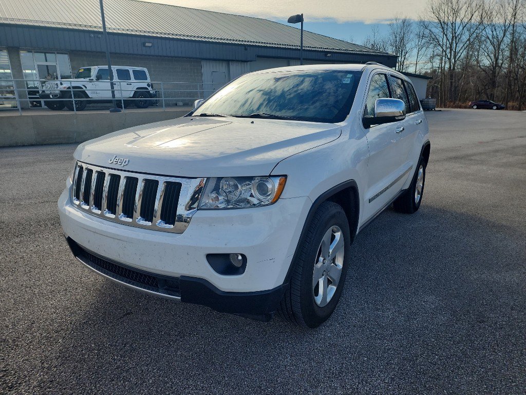 Used 2013 Jeep Grand Cherokee Limited image 2