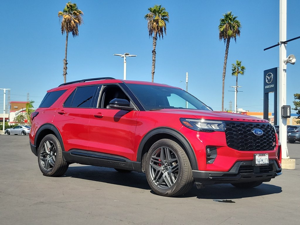 Used 2025 Ford Explorer ST w/ Sun And Sound Package AWD/4WD image 38