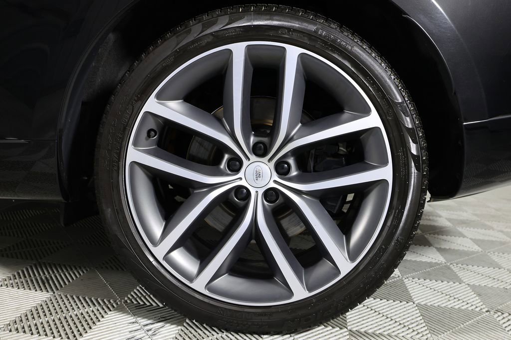 Used 2025 Land Rover Range Rover SE AWD/4WD image 47