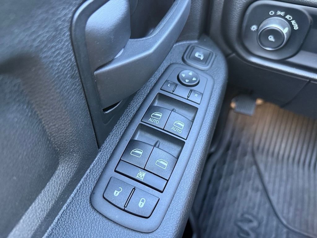 Used 2024 RAM 3500 Tradesman w/ Chrome Appearance Group image 23