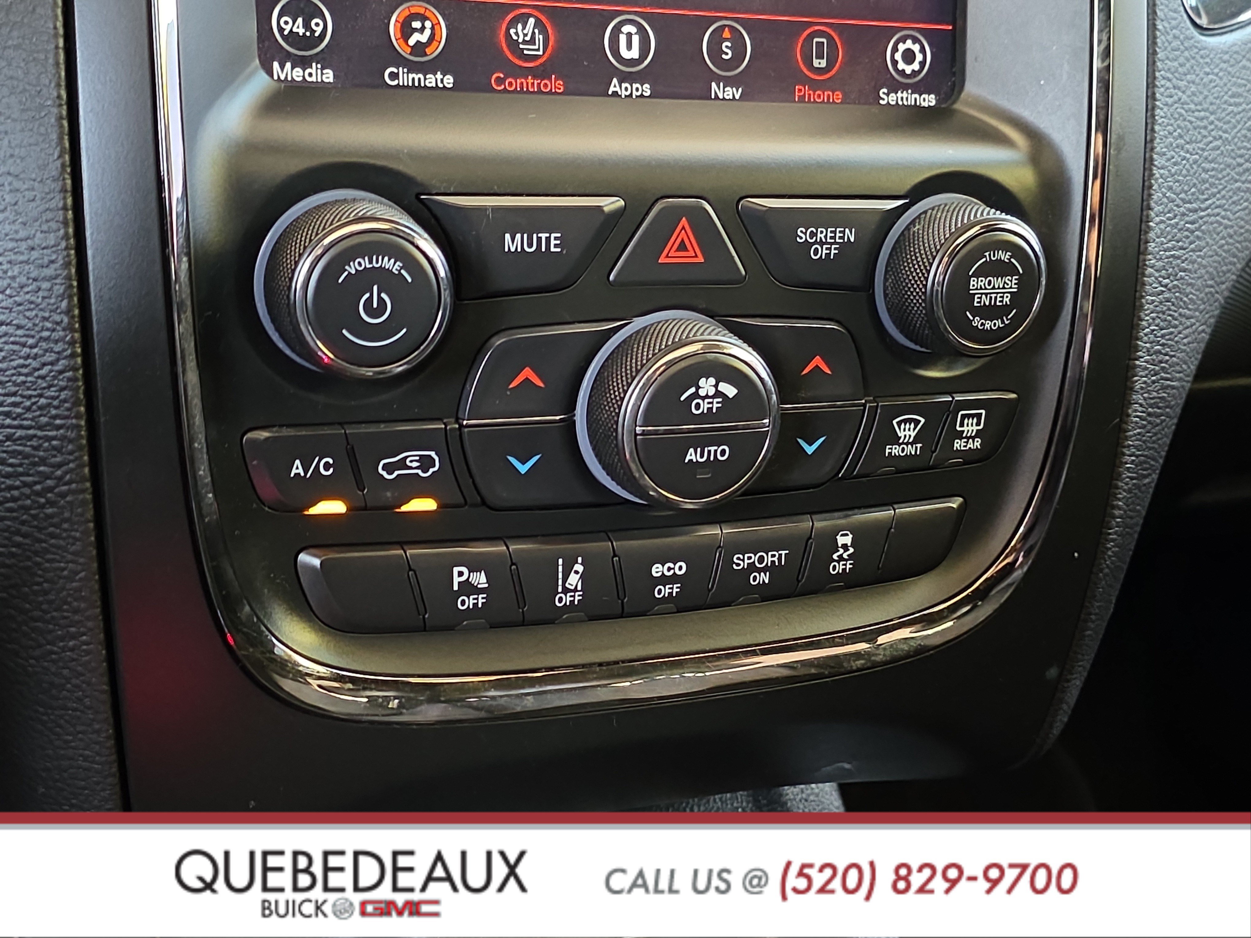 Used 2020 Dodge Durango R/T w/ Technology Group RWD image 19