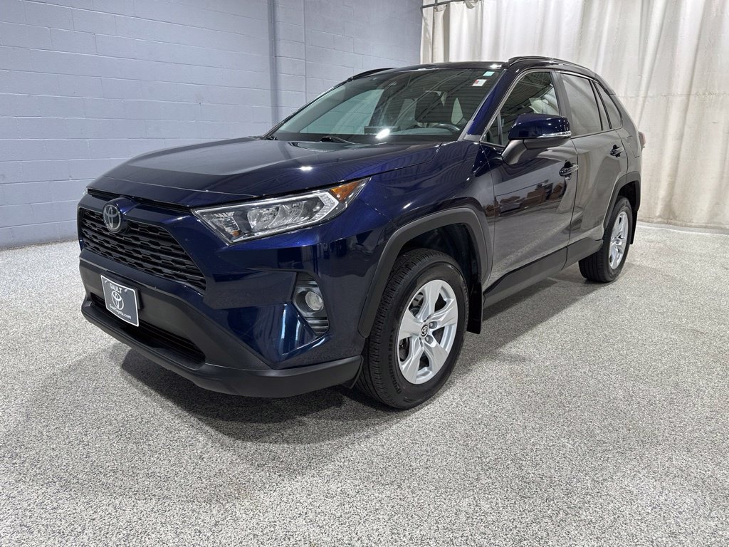 Used 2021 Toyota RAV4 XLE w/ Convenience Package AWD/4WD image 5