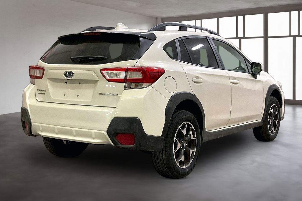 Used 2019 Subaru Crosstrek 2.0i Premium w/ Eyesight System image 2