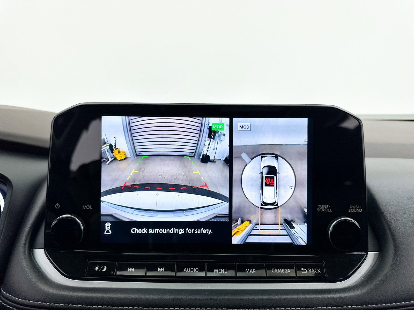 Used 2023 Nissan Rogue Platinum image 6