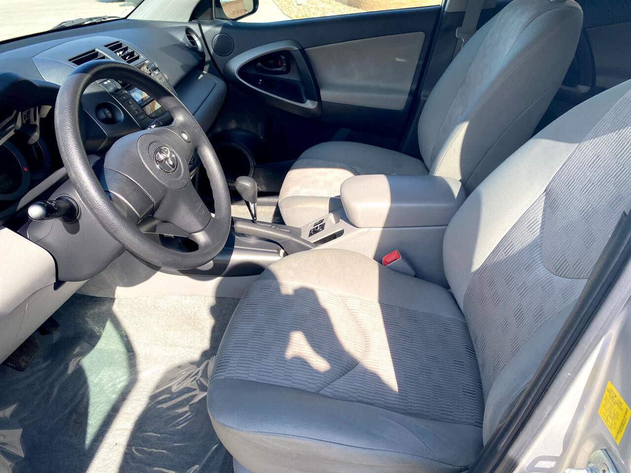 Used 2011 Toyota RAV4 4WD image 14