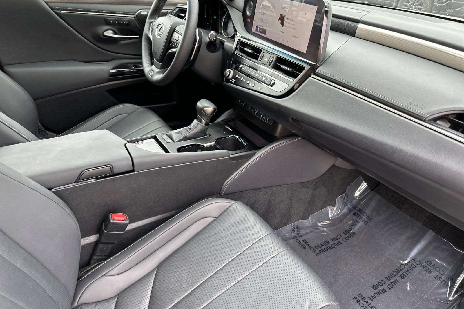 Certified 2024 Lexus ES 300h F Sport w/ Accessory Package (Z1) FWD image 18