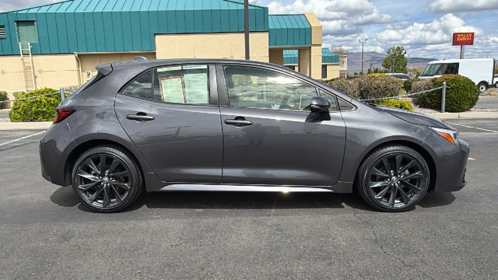 Certified 2023 Toyota Corolla XSE FWD image 2