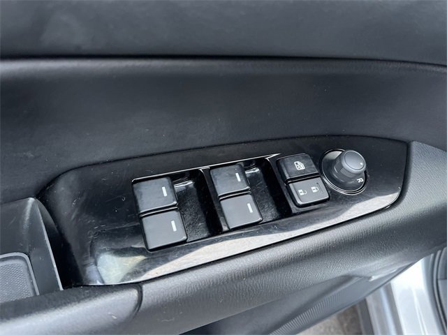 Used 2019 MAZDA CX-5 Touring image 13