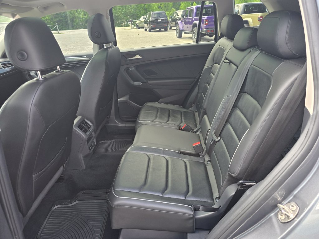 Used 2019 Volkswagen Tiguan SEL Premium AWD/4WD image 10