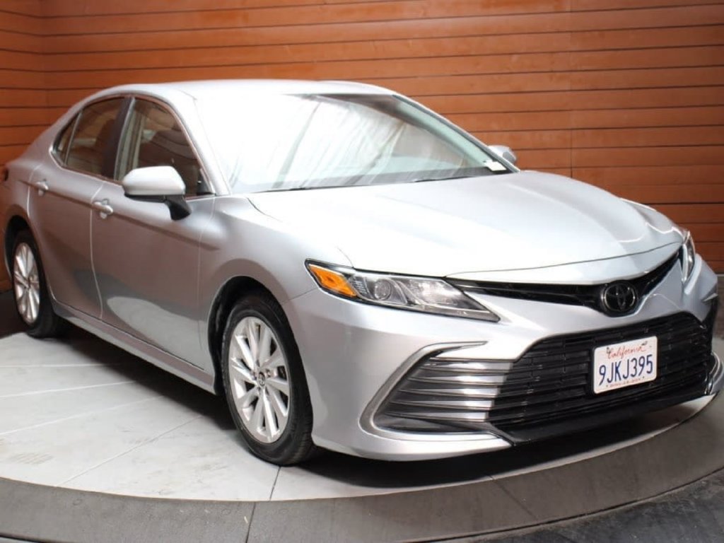 Used 2024 Toyota Camry LE FWD image 31