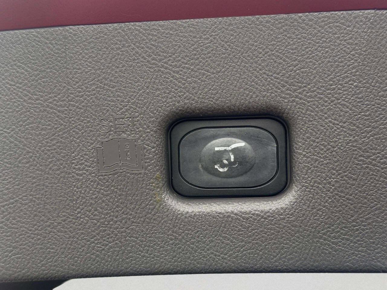 Used 2016 Lincoln MKX Reserve image 13