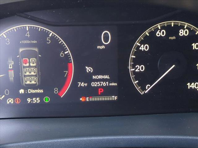 Used 2023 Honda Pilot Sport image 11