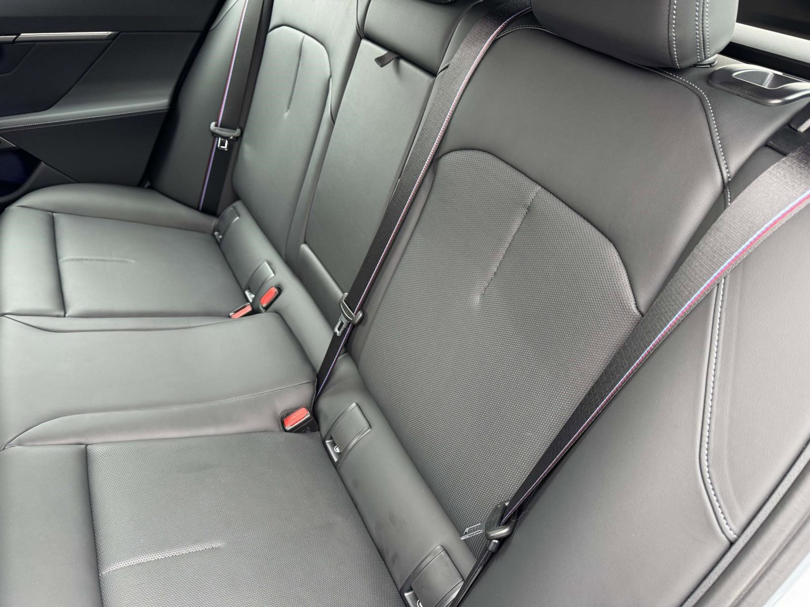 Used 2026 BMW M5 Touring w/ M Driver's Package image 16