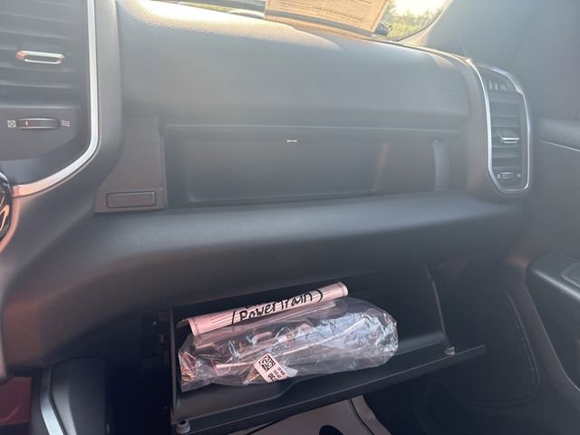 Used 2025 RAM 1500 Big Horn image 33