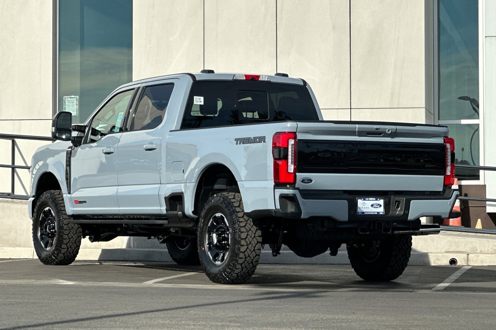 New 2026 Ford F350 Platinum w/ Tremor Off-Road Package image 5