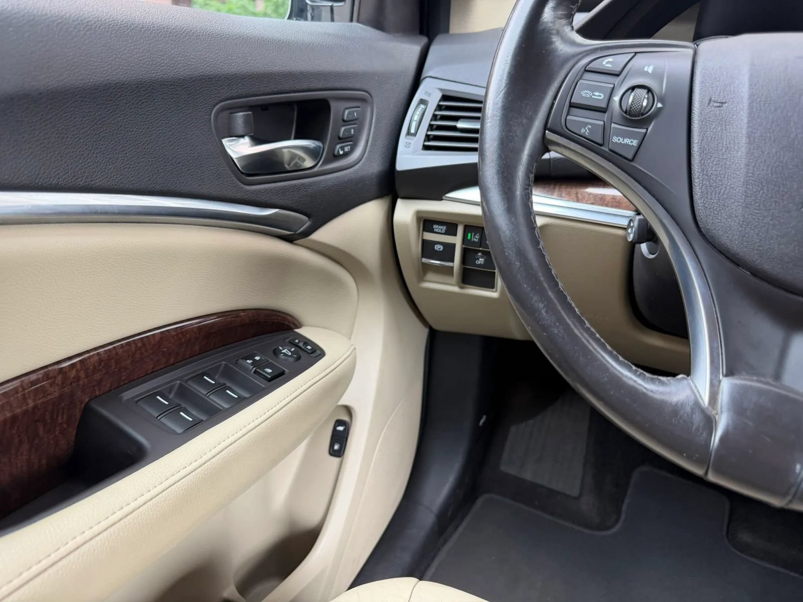 Used 2017 Acura MDX SH-AWD image 17