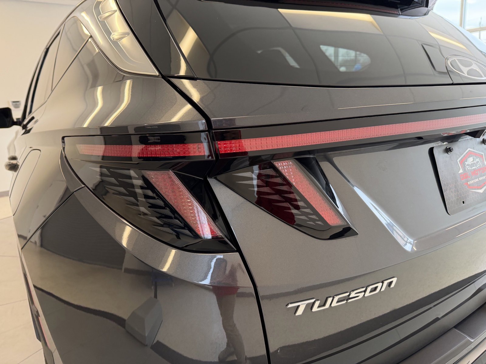 Used 2023 Hyundai Tucson Limited w/ Cargo Package image 54