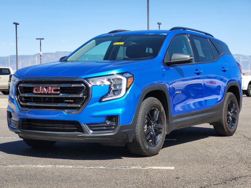 Used 2024 GMC Terrain AT4 w/ Tech Package AWD/4WD image 4