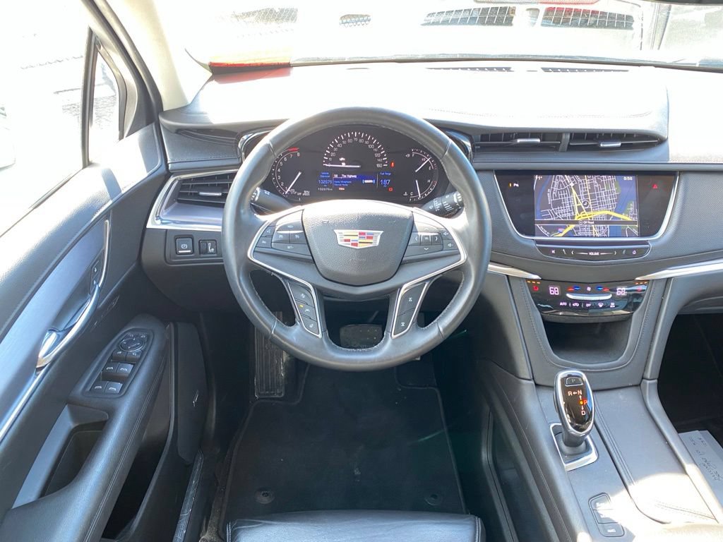 Used 2017 Cadillac XT5 Luxury w/ Driver Awareness Package AWD/4WD image 22