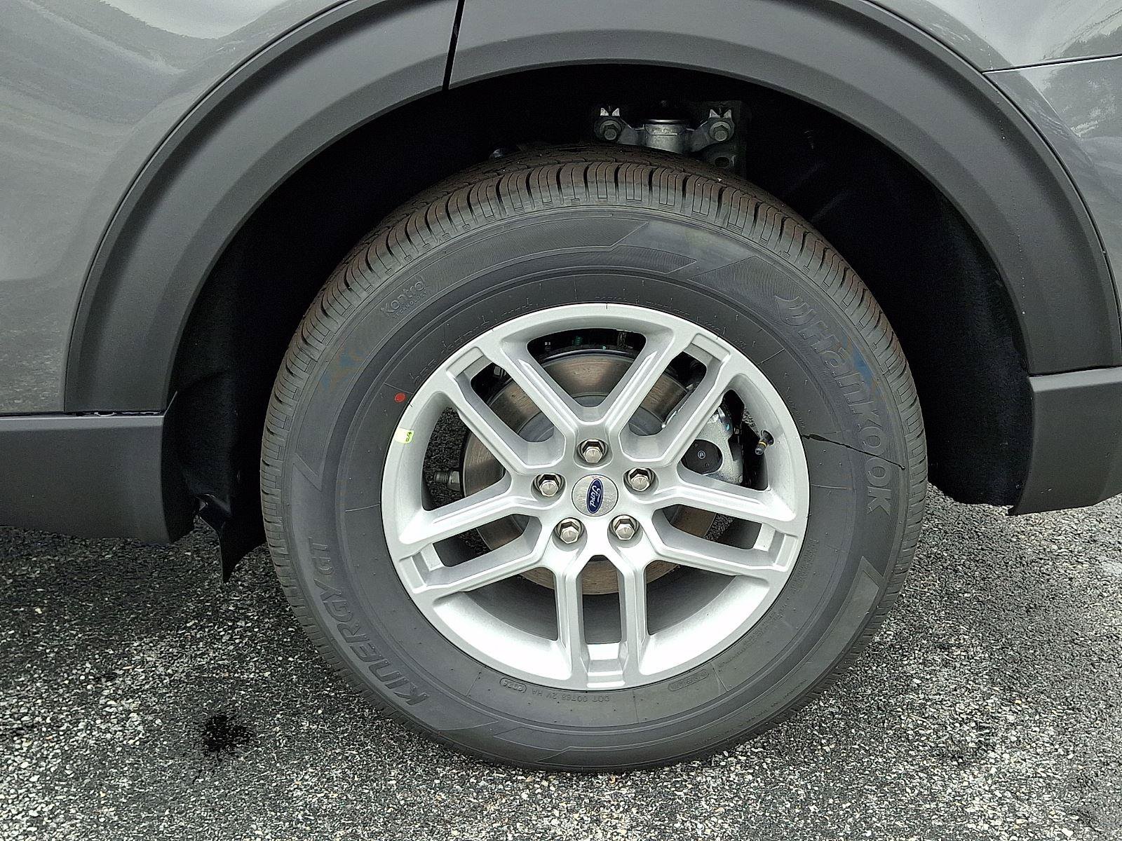 New 2026 Ford Explorer Active AWD/4WD image 5