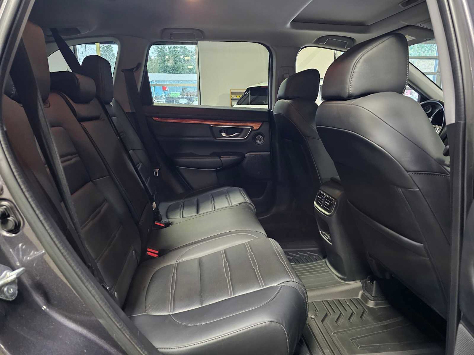 Used 2022 Honda CR-V Touring image 12