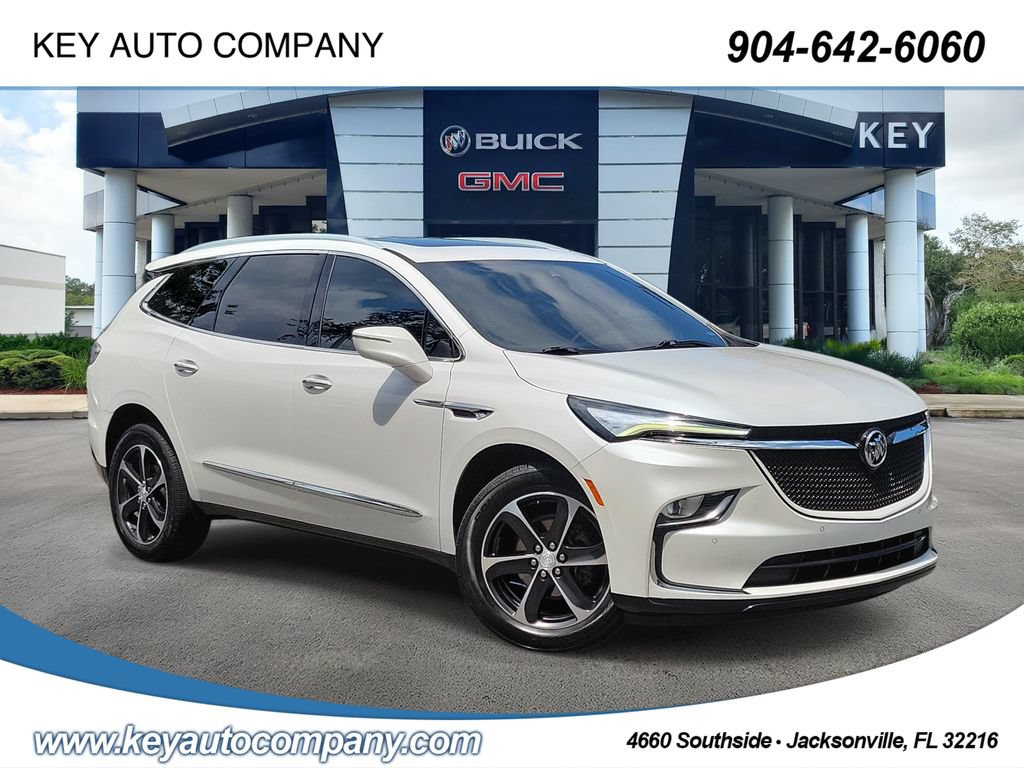 Used 2022 Buick Enclave Essence w/ Experience Buick Package FWD image 1