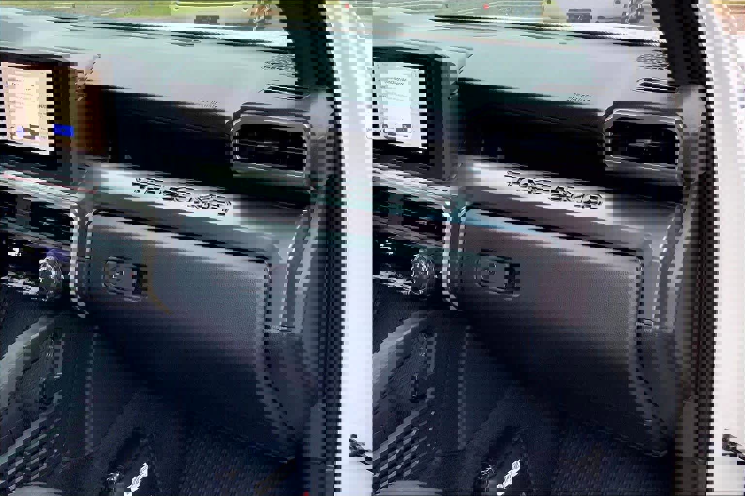 Used 2024 Toyota Tacoma SR5 image 34