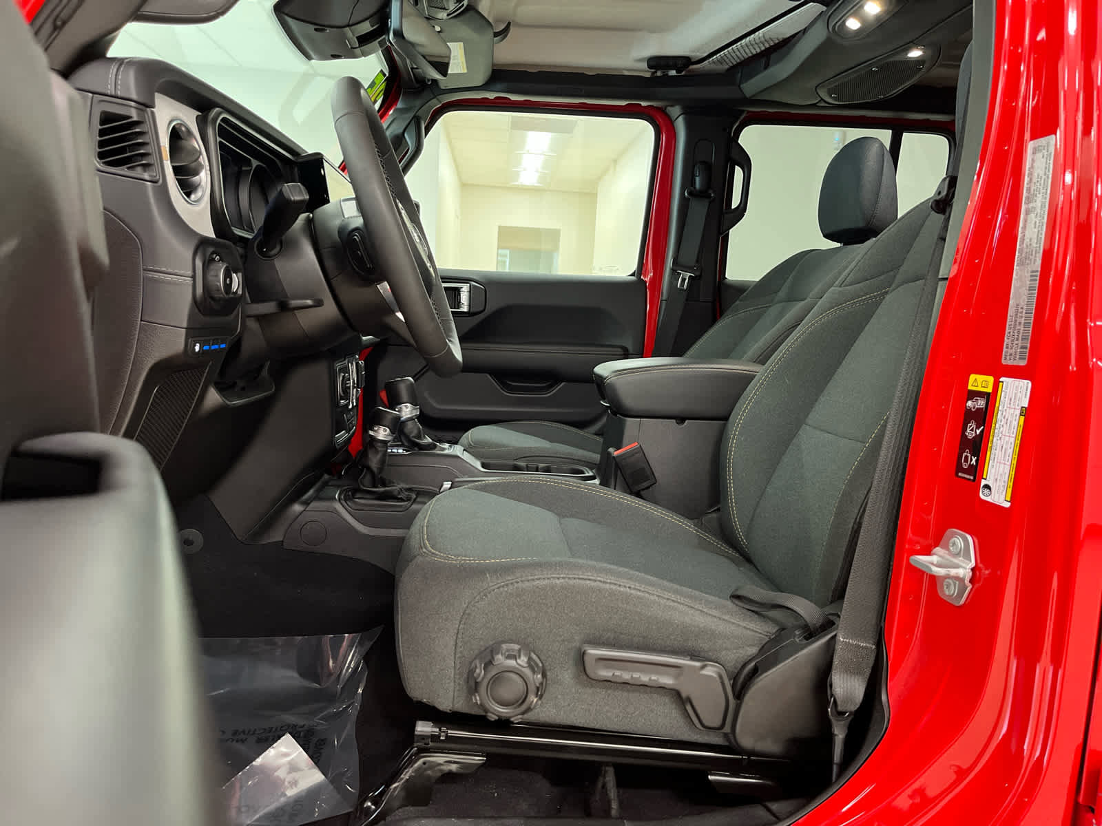 Used 2025 Jeep Wrangler Backcountry image 15