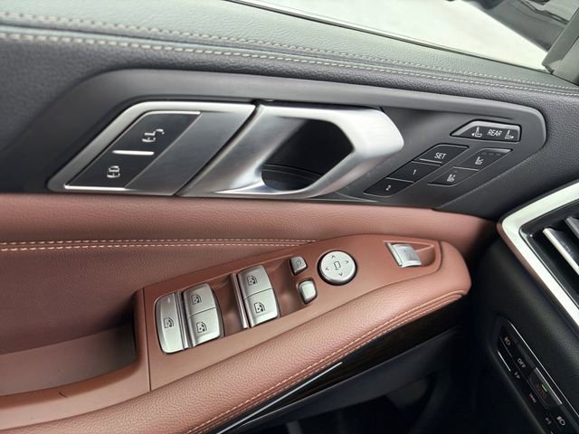 Used 2019 BMW X7 xDrive40i w/ Luxury Seating Package image 4