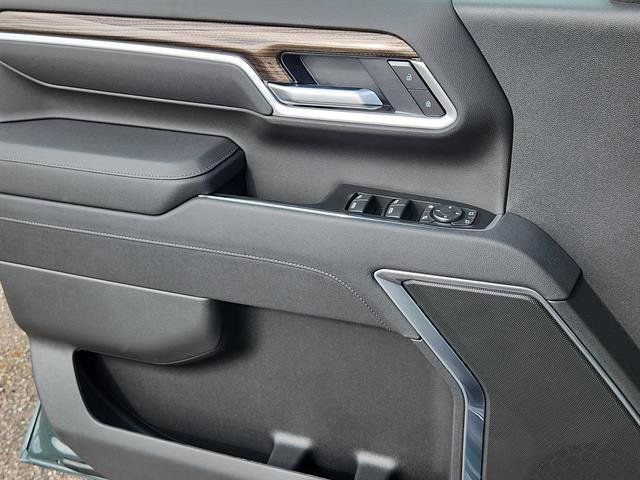 New 2026 Chevrolet Silverado 2500 LT w/ Trail Boss Package image 6