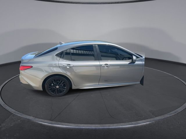 Used 2026 Toyota Camry SE FWD image 16