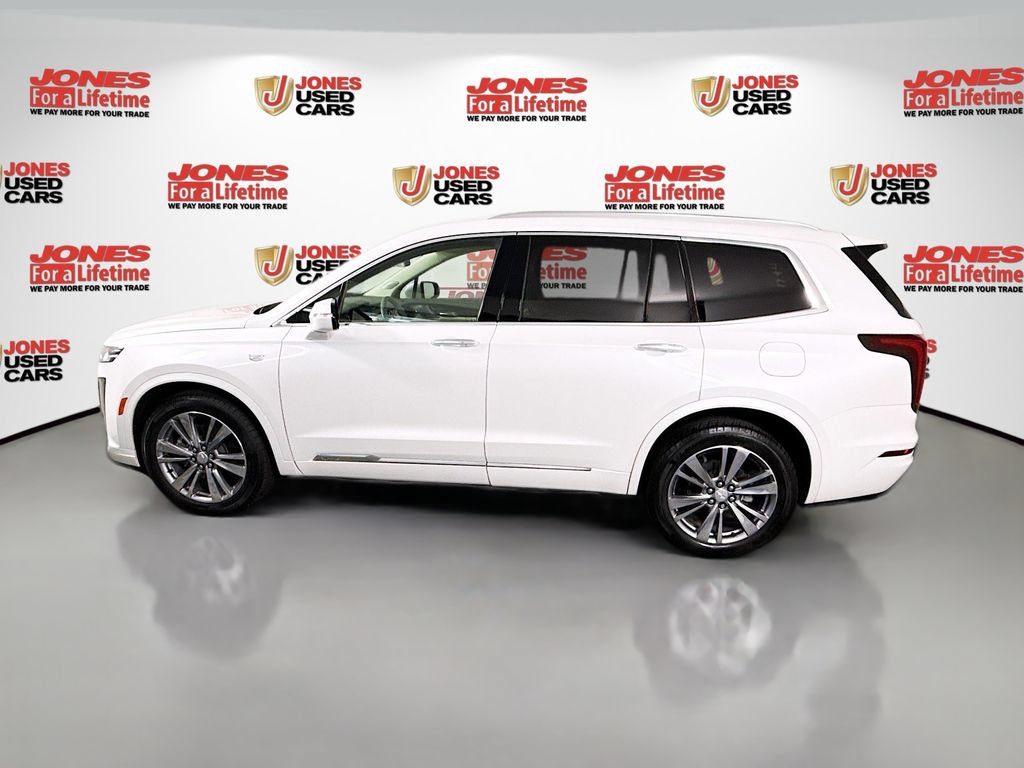 Used 2025 Cadillac XT6 Premium Luxury w/ LPO, Floor Liner Package AWD/4WD image 16