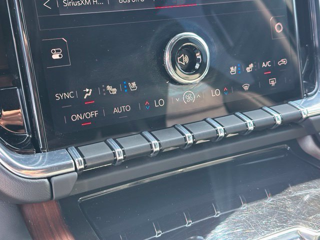 Certified 2025 GMC Yukon Denali AWD/4WD image 24