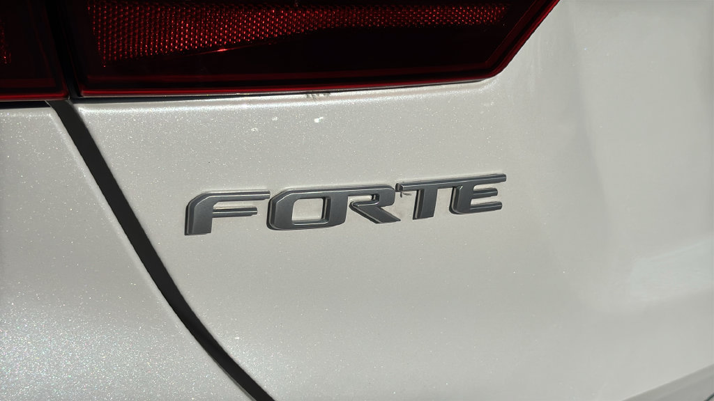 Used 2023 Kia Forte LXS FWD image 11