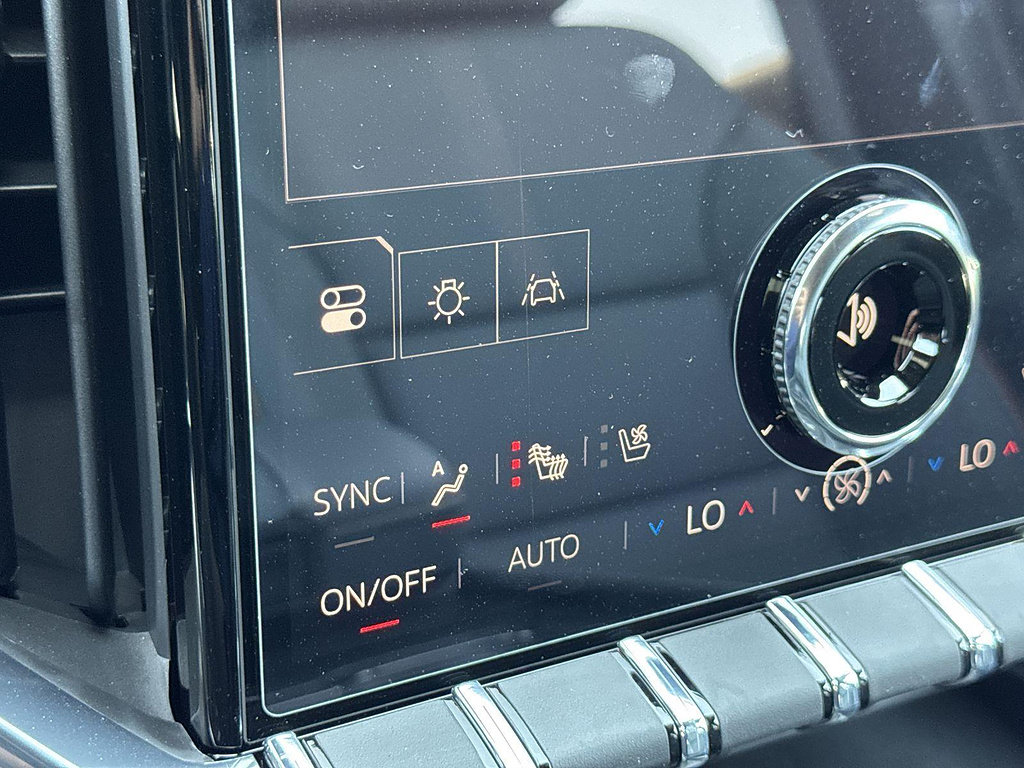 New 2026 GMC Acadia AT4 w/ Luxury Package AWD/4WD image 16