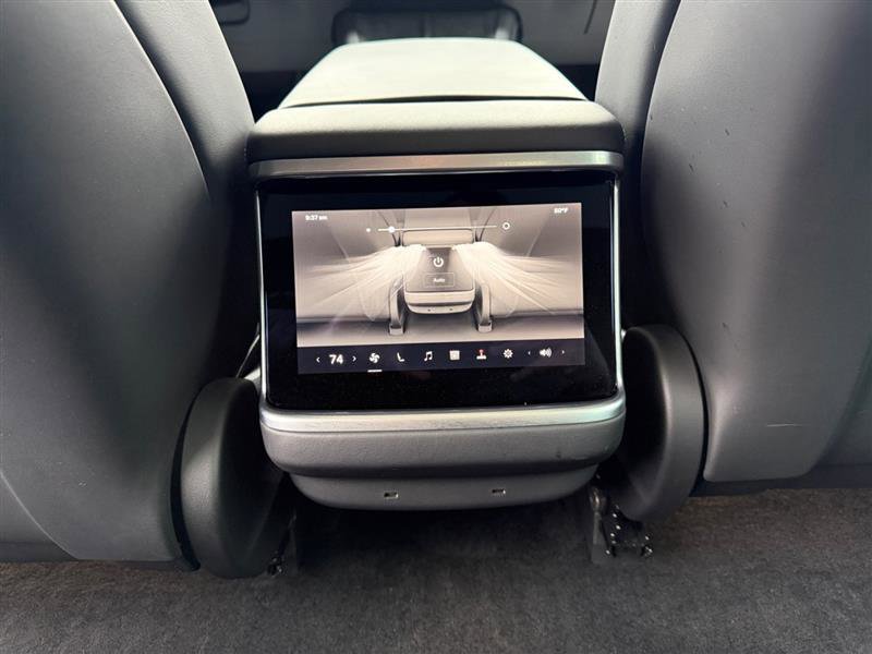 Used 2022 Tesla Model S image 32