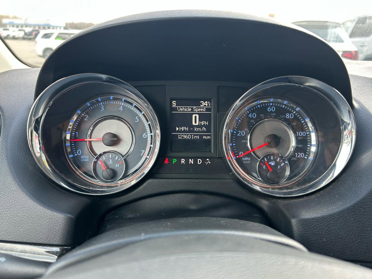 Used 2015 Chrysler Town & Country Touring-L w/ Driver Convenience Group image 21