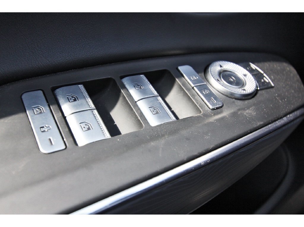 Used 2023 Genesis GV70 2.5T w/ Advanced Package AWD/4WD image 22
