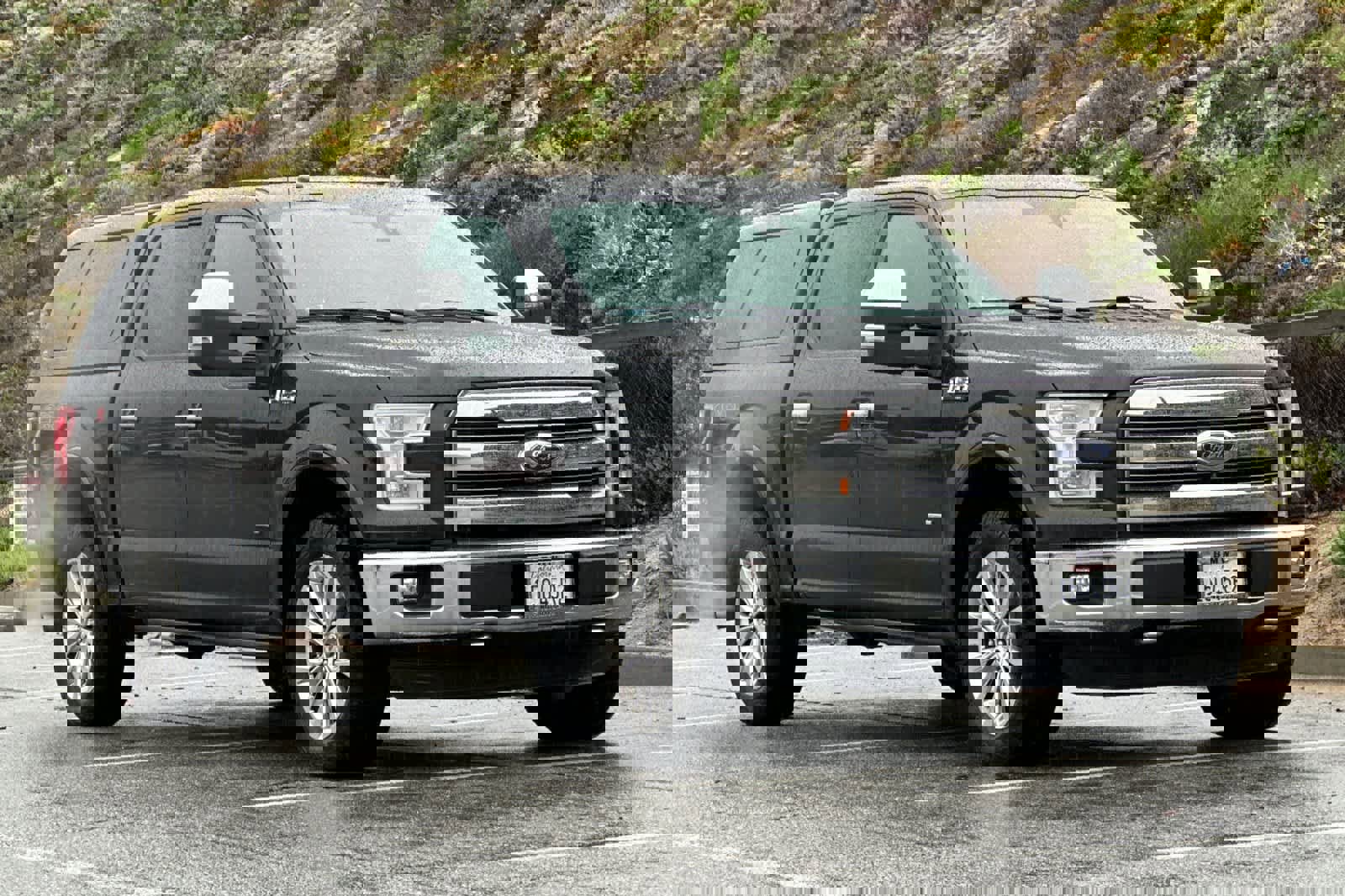 Used 2015 Ford F150 Lariat w/ Equipment Group 502A Luxury image 5