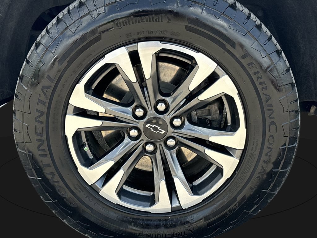 Used 2022 Chevrolet Colorado Z71 AWD/4WD image 9