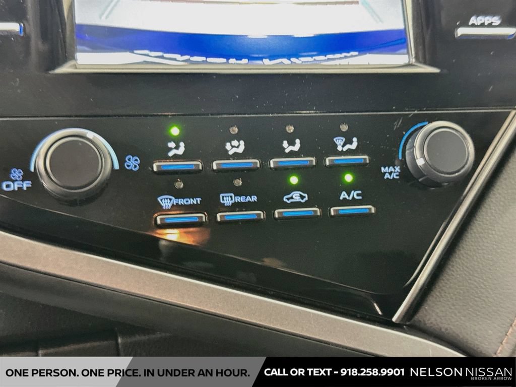 Used 2019 Toyota Camry LE FWD image 15
