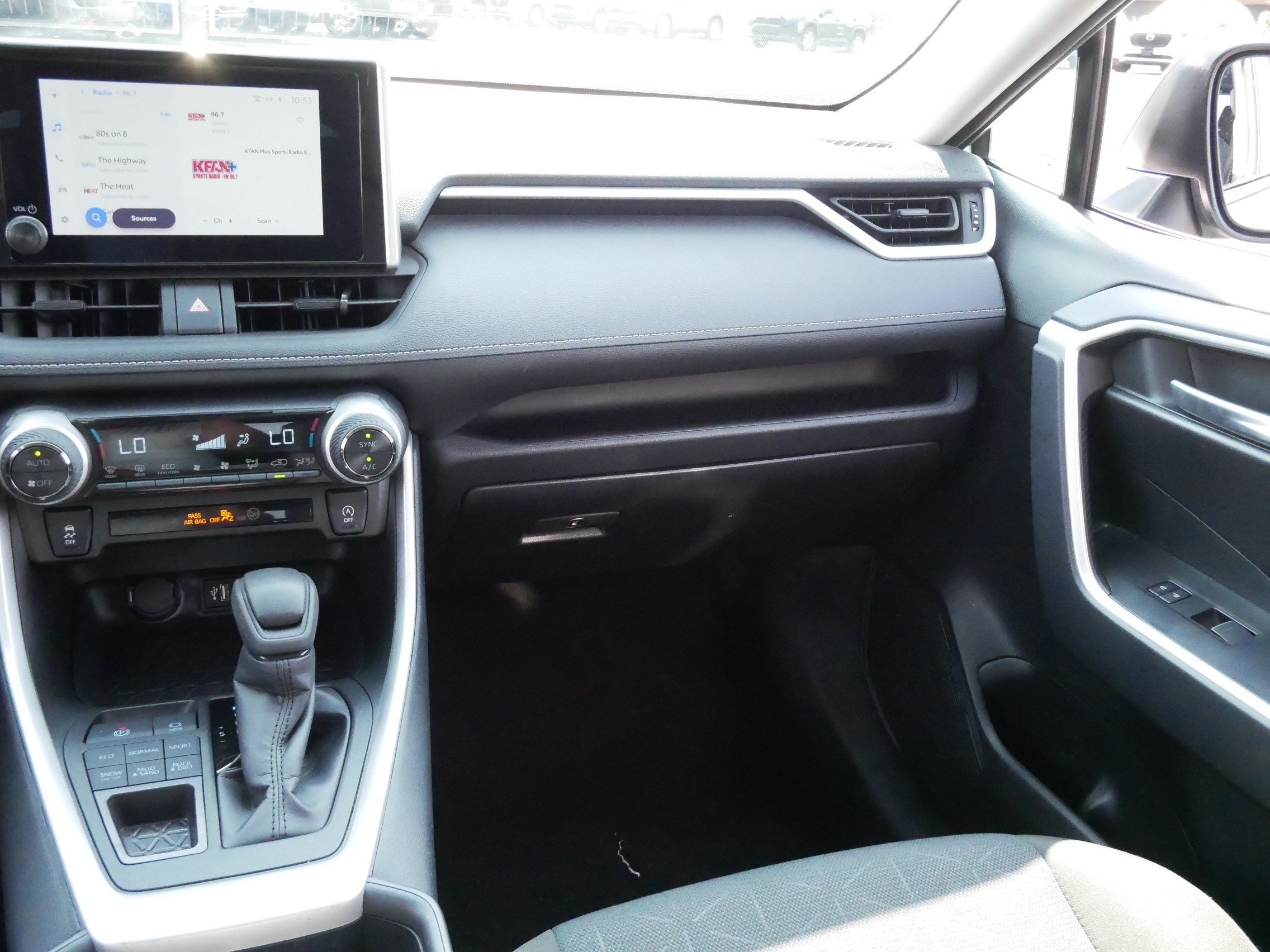 Certified 2025 Toyota RAV4 XLE AWD/4WD image 11